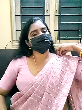 Snapshot of rani_deepa chatting on January 4, 2025, 1:21 pm rani deepa online show from January 4, 2025, 1:21 pm