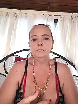 Snapshot of Kimmyb777 chatting on May 27, 2026, 11:28 am Kimmyb777 online show from May 27, 2026, 11:28 am