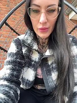 Snapshot of MeganWitch chatting on April 26, 2026, 12:02 pm MeganWitch online show from April 26, 2026, 12:02 pm