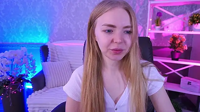 EmilySunshineS online show from February 1, 2026, 8:12 am