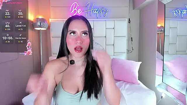 Snapshot of VioletthaRous chatting on October 28, 2025, 10:52 pm VioletthaRous online show from October 28, 2025, 10:52 pm