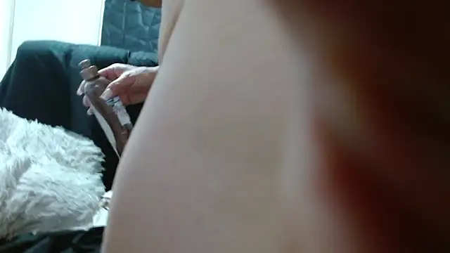 Snapshot of CINTHIA1609 chatting on March 22, 2025, 11:53 pm CINTHIA1609 online show from March 22, 2025, 11:53 pm