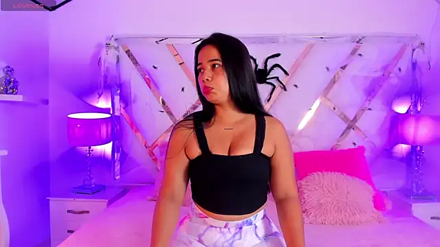 Snapshot of naughty__sara chatting on October 17, 2025, 11:45 am naughty  sara online show from October 17, 2025, 11:45 am