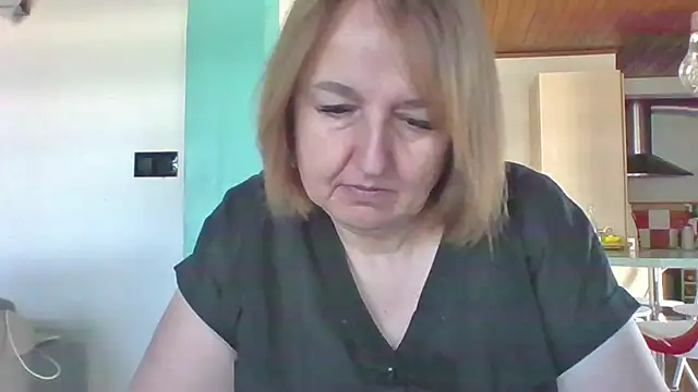 Sandcoq online show from April 9, 2026, 9:04 am