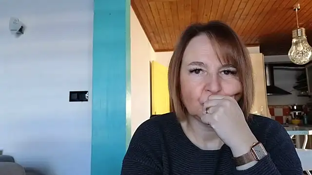 Snapshot of Sandcoq chatting on December 4, 2025, 9:08 am Sandcoq online show from December 4, 2025, 9:08 am