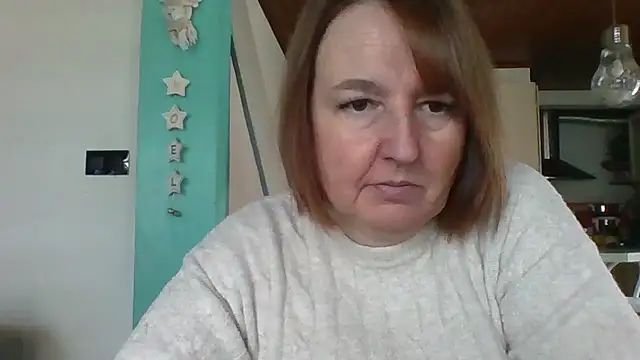 Snapshot of Sandcoq chatting on December 16, 2025, 9:24 am Sandcoq online show from December 16, 2025, 9:24 am