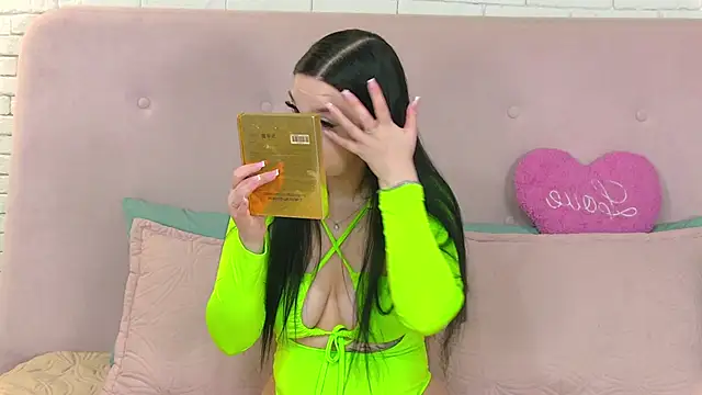 Snapshot of DarleneAdams chatting on March 1, 2025, 6:24 am DarleneAdams online show from March 1, 2025, 6:24 am