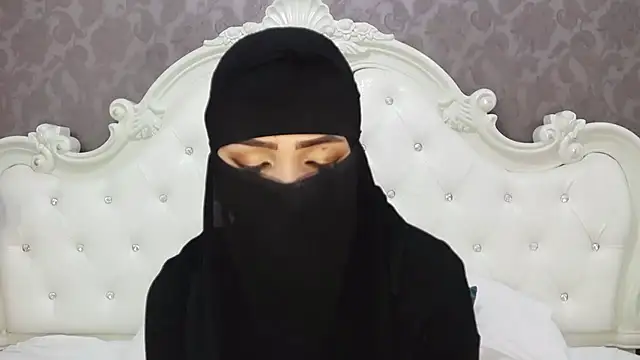 Snapshot of Hajar_Kar chatting on May 13, 2026, 7:26 am Hajar Kar online show from May 13, 2026, 7:26 am