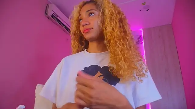 Charlotte Love10 online show from October 28, 2025, 12:26 pm