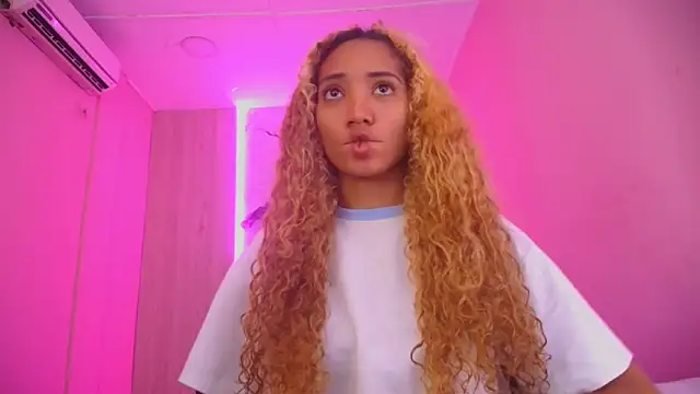 Charlotte Love10 online show from October 24, 2025, 11:42 am