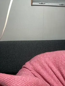 -x MIU x online show from February 5, 2026, 10:11 am