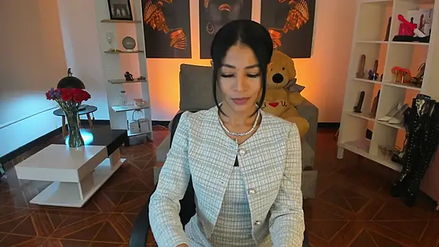 Snapshot of saralife chatting on December 1, 2025, 11:00 am saralife online show from December 1, 2025, 11:00 am