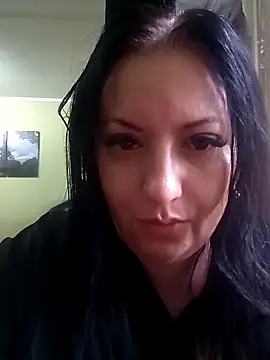 Veronica-Celie online show from October 13, 2025, 6:04 am