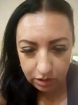 Snapshot of Veronica-Celie chatting on July 7, 2026, 9:07 pm Veronica-Celie online show from July 7, 2026, 9:07 pm