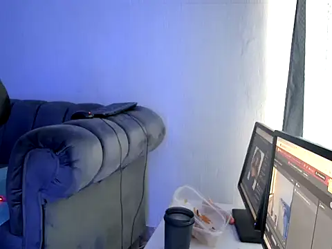 Pearl 00 online show from March 14, 2026, 12:22 pm