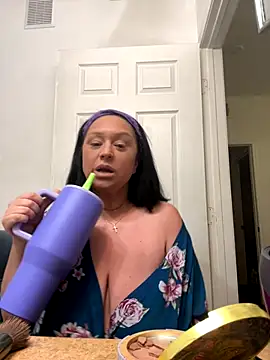 AlyssiaAmoreXO online show from September 9, 2025, 4:16 pm