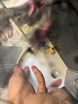 Snapshot of lescro95_ chatting on March 31, 2026, 4:31 pm lescro95 online show from March 31, 2026, 4:31 pm