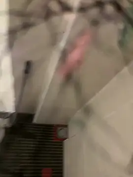 Snapshot of lescro95_ chatting on March 23, 2026, 1:11 pm lescro95 online show from March 23, 2026, 1:11 pm