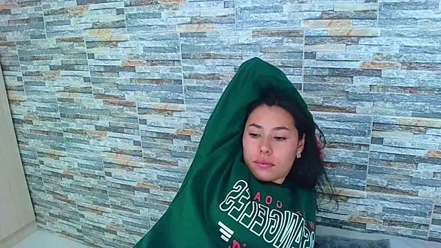 Snapshot of _joy_yva chatting on March 4, 2025, 4:20 pm joy yva online show from March 4, 2025, 4:20 pm