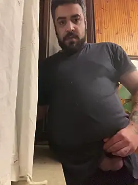 Snapshot of Dikkiduohottt chatting on March 6, 2025, 12:10 am Dikkiduohottt online show from March 6, 2025, 12:10 am