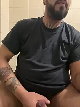 Snapshot of Dikkiduohottt chatting on January 16, 2025, 12:01 am Dikkiduohottt online show from January 16, 2025, 12:01 am