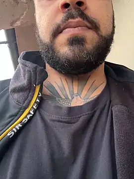 Dikkiduohottt online show from February 6, 2026, 4:03 pm