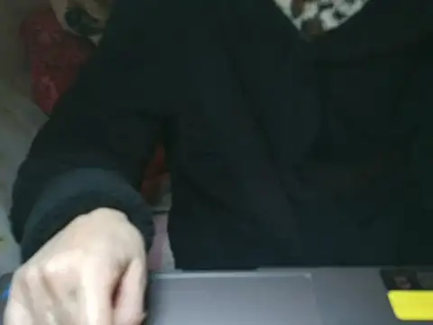 VeneRed online show from January 13, 2026, 9:19 pm