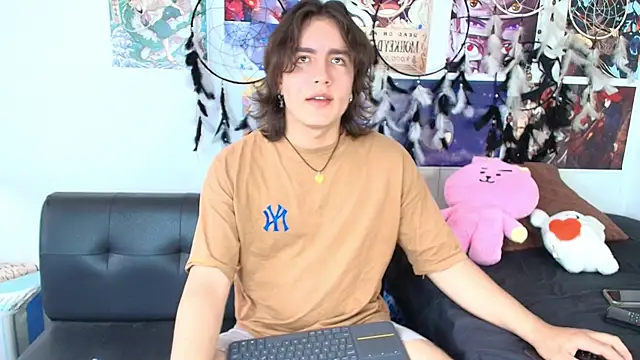 Snapshot of lukashollow_ chatting on October 3, 2025, 3:57 pm lukashollow online show from October 3, 2025, 3:57 pm