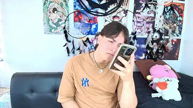 Snapshot of lukashollow_ chatting on October 18, 2025, 7:16 pm lukashollow online show from October 18, 2025, 7:16 pm