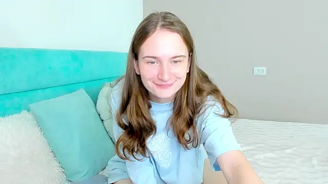 Snapshot of L1ittle_kitty_ chatting on September 28, 2025, 5:36 am L1ittle kitty online show from September 28, 2025, 5:36 am
