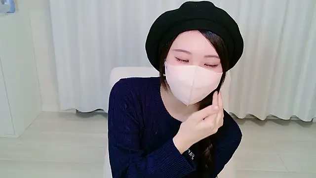 yuki room online show from December 19, 2025, 1:13 pm