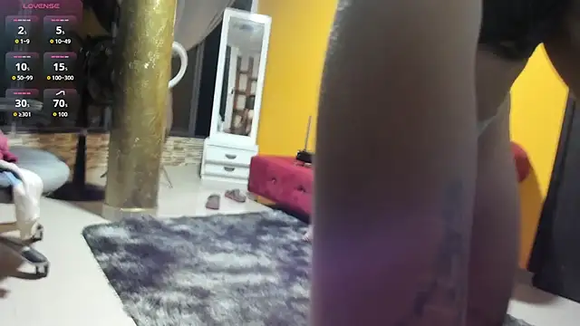 valeria hurtado online show from October 25, 2025, 3:06 am