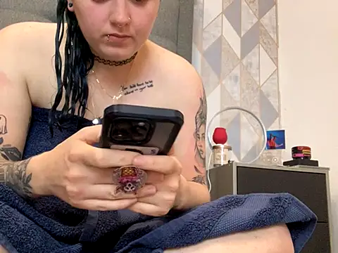 Snapshot of Gothbaby058 chatting on October 15, 2025, 11:51 am Gothbaby058 online show from October 15, 2025, 11:51 am