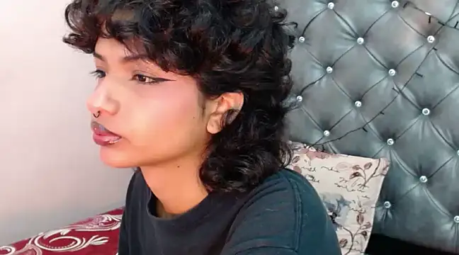 Snapshot of ToshiaKimich chatting on March 17, 2025, 4:33 pm ToshiaKimich online show from March 17, 2025, 4:33 pm