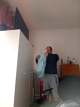 Snapshot of gato- chatting on March 6, 2026, 1:50 pm gato- online show from March 6, 2026, 1:50 pm