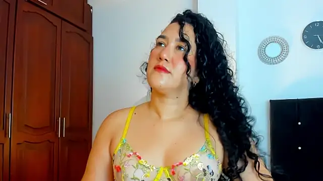 kathyajhonss online show from April 9, 2026, 10:27 pm