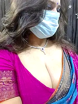 Snapshot of AzadPanchi2024 chatting on March 18, 2025, 12:40 am AzadPanchi2024 online show from March 18, 2025, 12:40 am