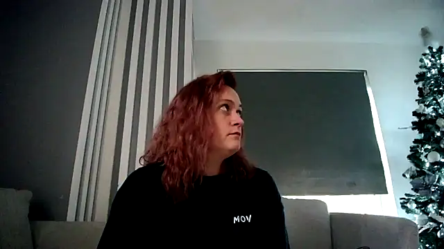 Snapshot of DynamicDuo_oxo chatting on December 8, 2024, 1:36 pm DynamicDuo oxo online show from December 8, 2024, 1:36 pm