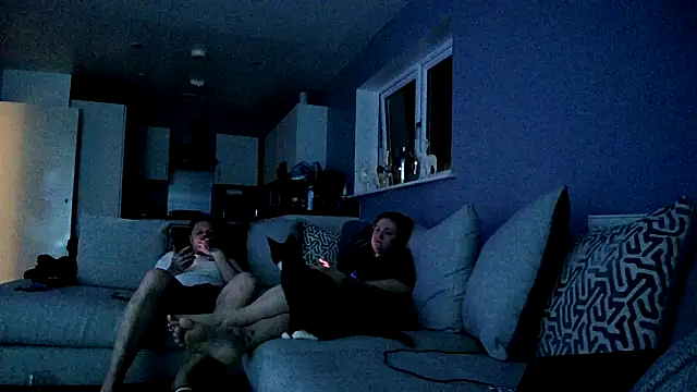 Snapshot of DynamicDuo_oxo chatting on December 8, 2024, 8:04 pm DynamicDuo oxo online show from December 8, 2024, 8:04 pm