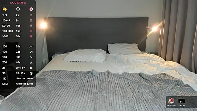 Snapshot of jesssicamooon chatting on February 26, 2025, 3:35 am jesssicamooon online show from February 26, 2025, 3:35 am