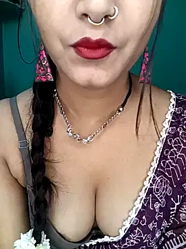 Snapshot of Diamond_queeen chatting on December 20, 2024, 8:12 pm Diamond queeen online show from December 20, 2024, 8:12 pm