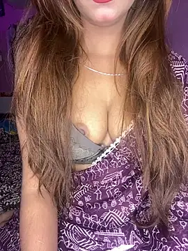 Diamond queeen online show from December 21, 2025, 9:37 pm