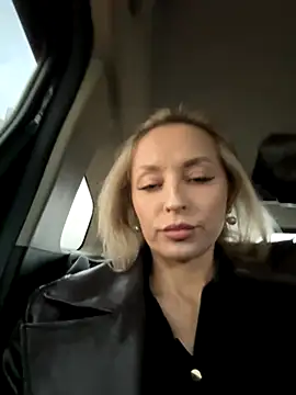 Diamond Bunny  online show from January 7, 2026, 1:49 pm