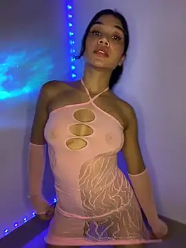 vane xx  online show from December 4, 2024, 12:30 pm