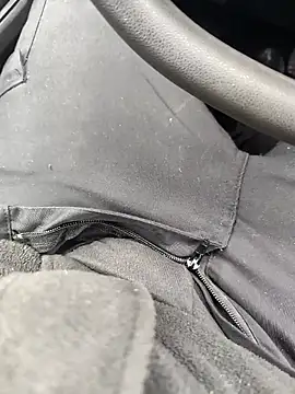 Snapshot of mesetti chatting on January 8, 2026, 11:38 am mesetti online show from January 8, 2026, 11:38 am