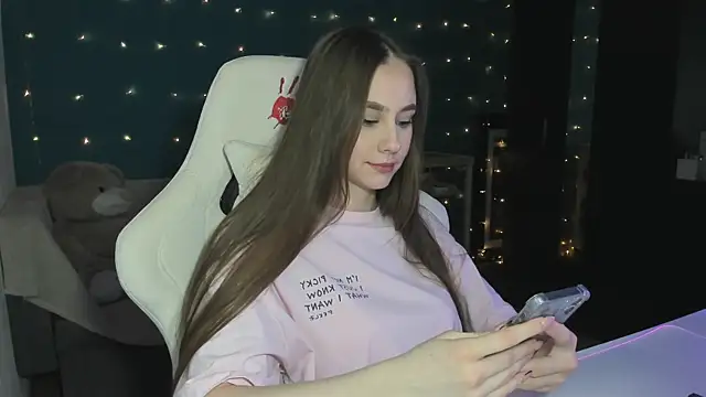 katie taylorr online show from December 3, 2024, 10:45 pm