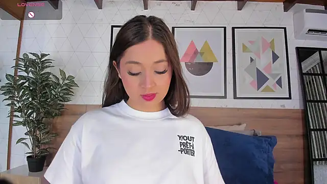 MiaKay1 online show from November 20, 2025, 3:40 am