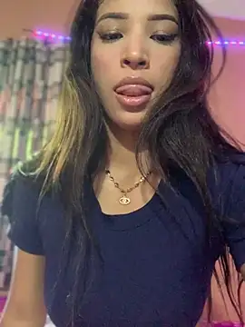 Nicole cute1 online show from December 29, 2024, 7:00 pm