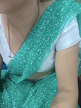 Snapshot of kaveerpooja947 chatting on April 3, 2026, 4:46 pm kaveerpooja947 online show from April 3, 2026, 4:46 pm