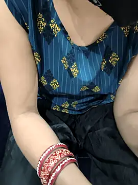 Snapshot of kaveerpooja947 chatting on April 16, 2026, 4:52 pm kaveerpooja947 online show from April 16, 2026, 4:52 pm